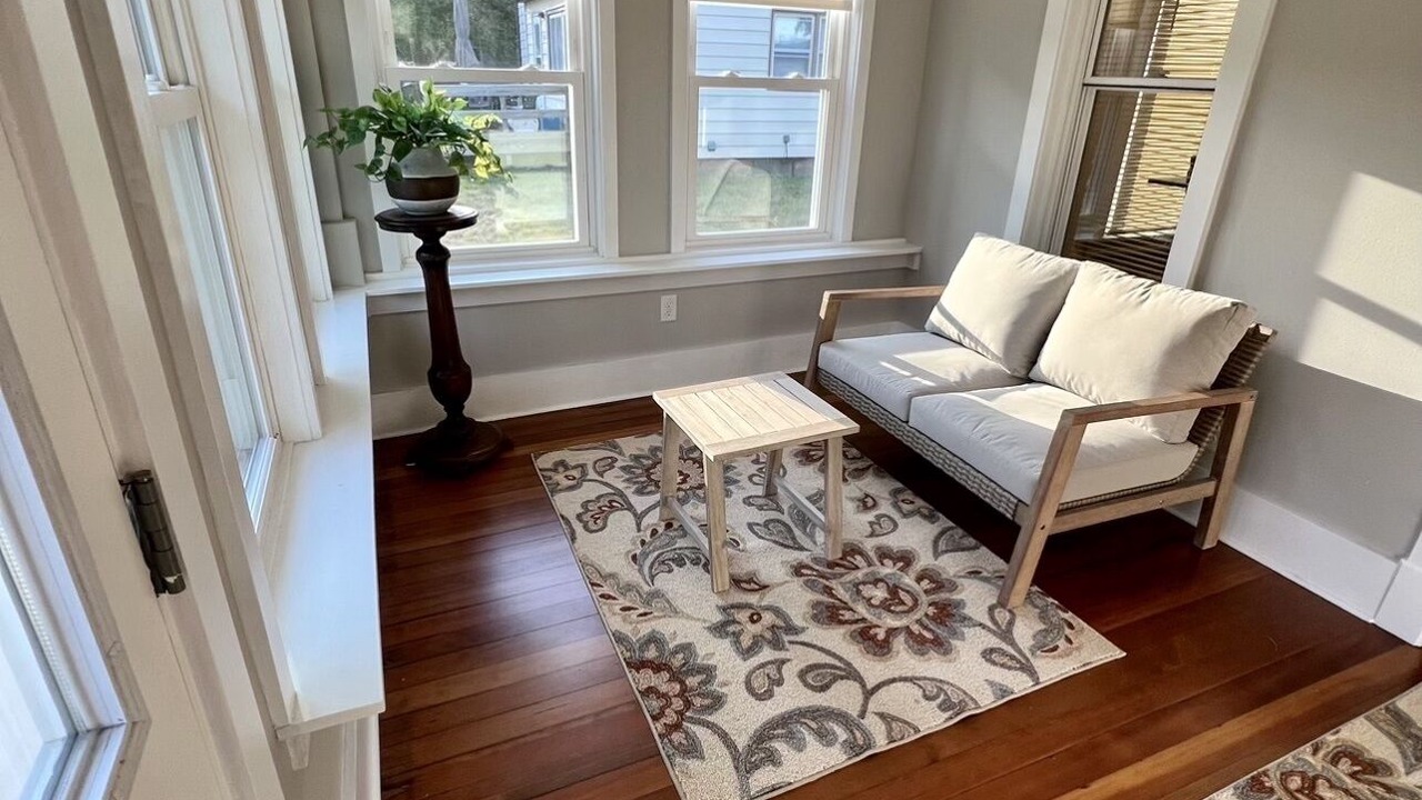 Photo of Livingroom in Cedar Falls