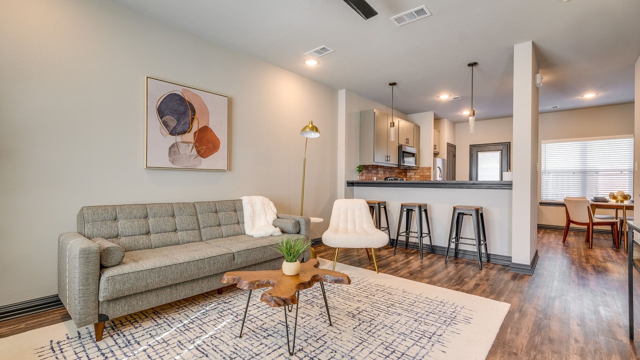 Photo of Livingroom in College Station