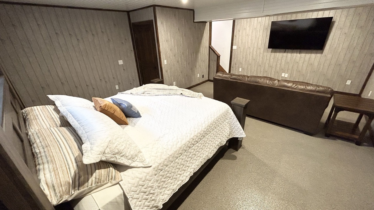 Photo of Bedroom in Excelsior