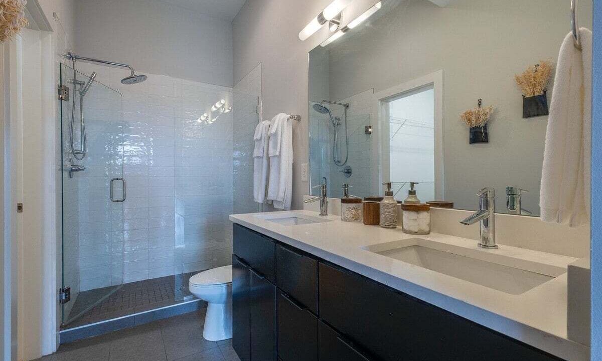 Photo of Bathroom in Talbot's Corner