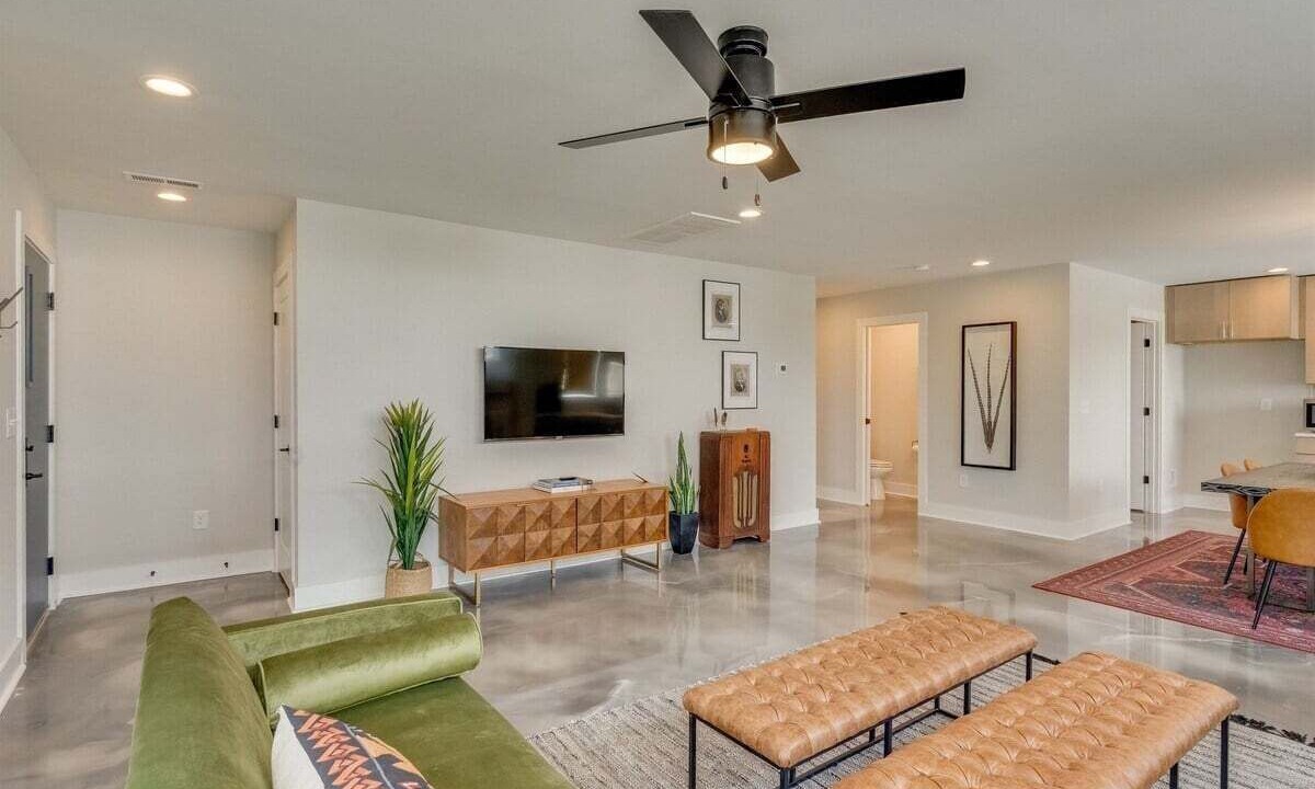 Photo of Livingroom in East Nashville