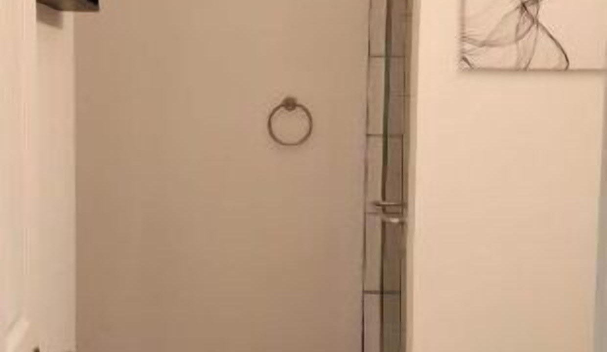 Photo of Bathroom in East Memphis