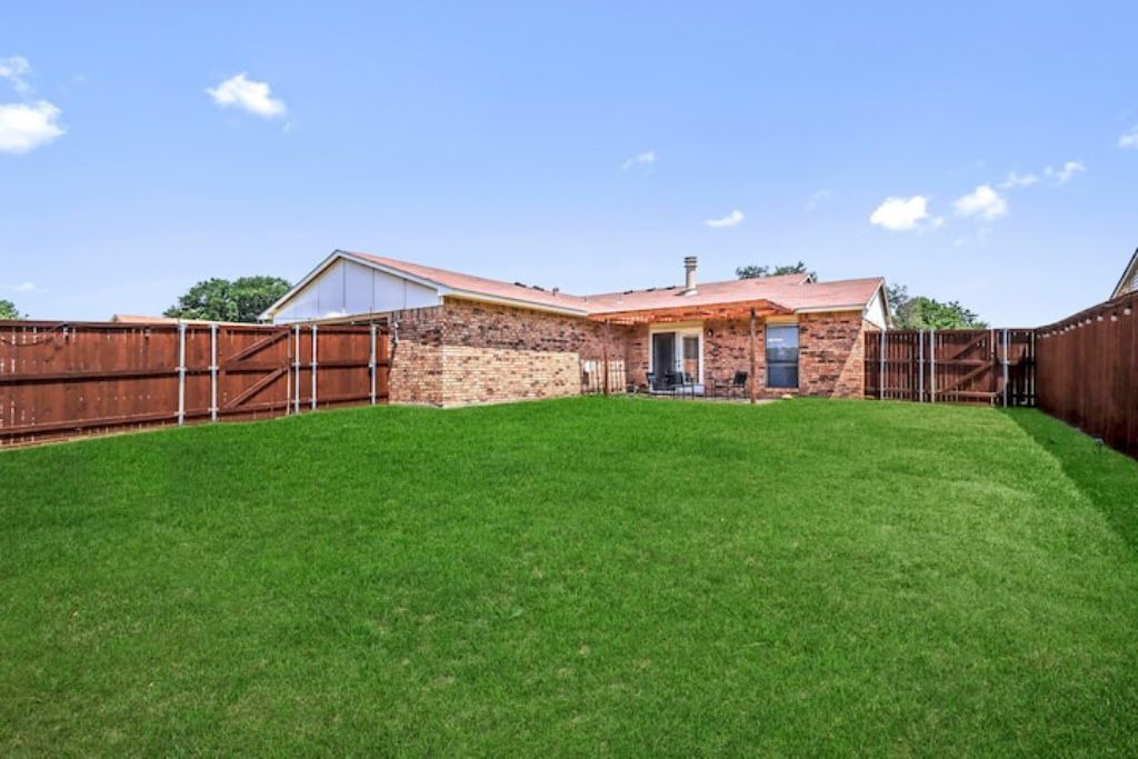 Photo of Outdoor in Northeast Carrollton