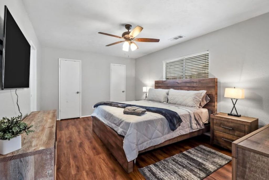 Photo of Bedroom in Northeast Carrollton