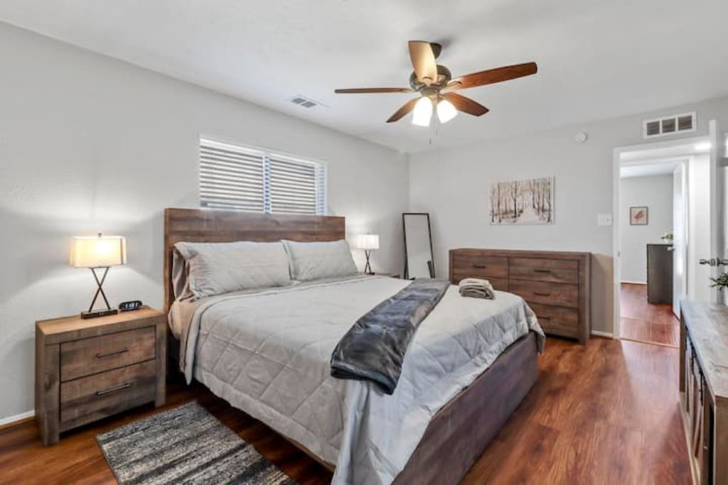 Photo of Bedroom in Northeast Carrollton