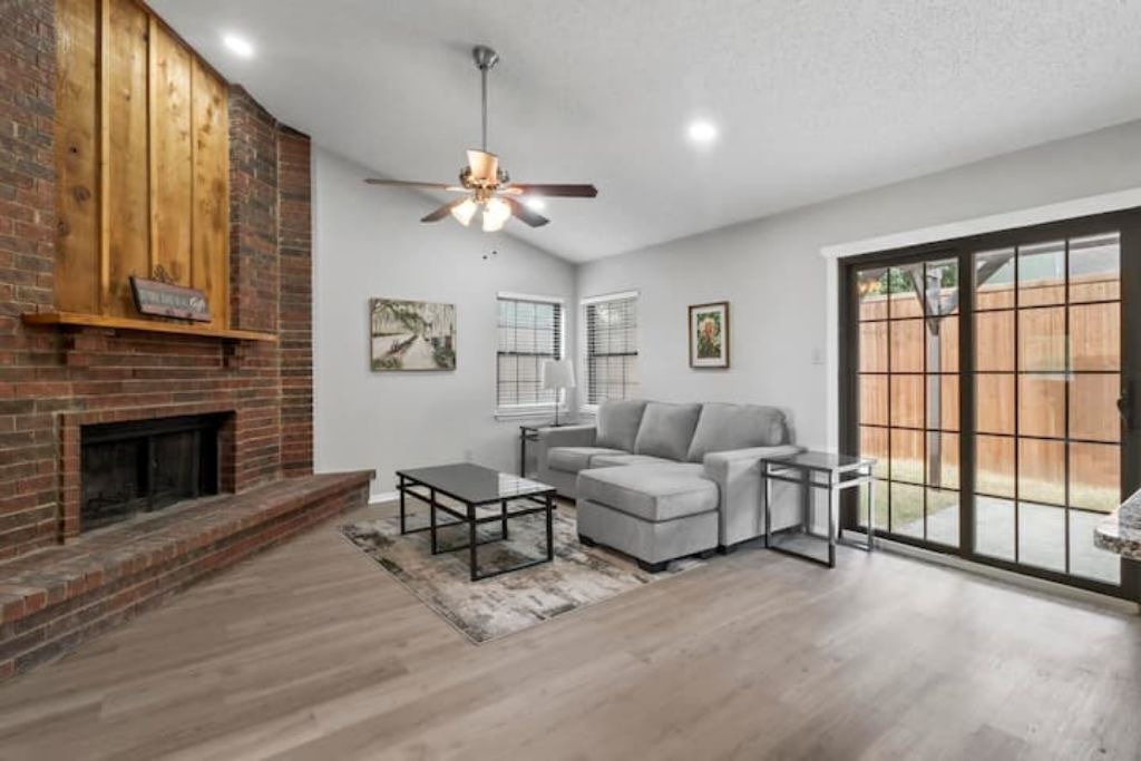 Photo of Livingroom in Denton