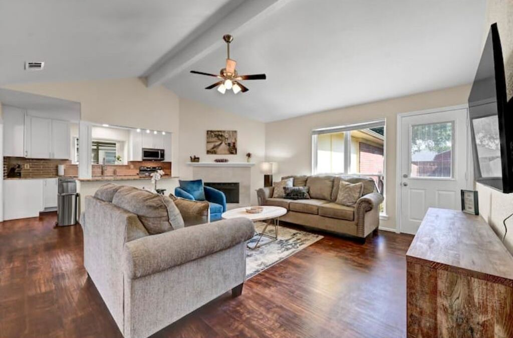 Photo of Livingroom in Mesquite