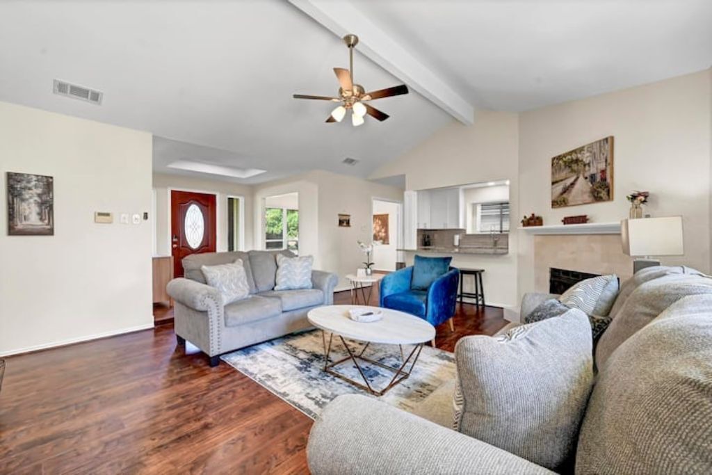Photo of Livingroom in Mesquite
