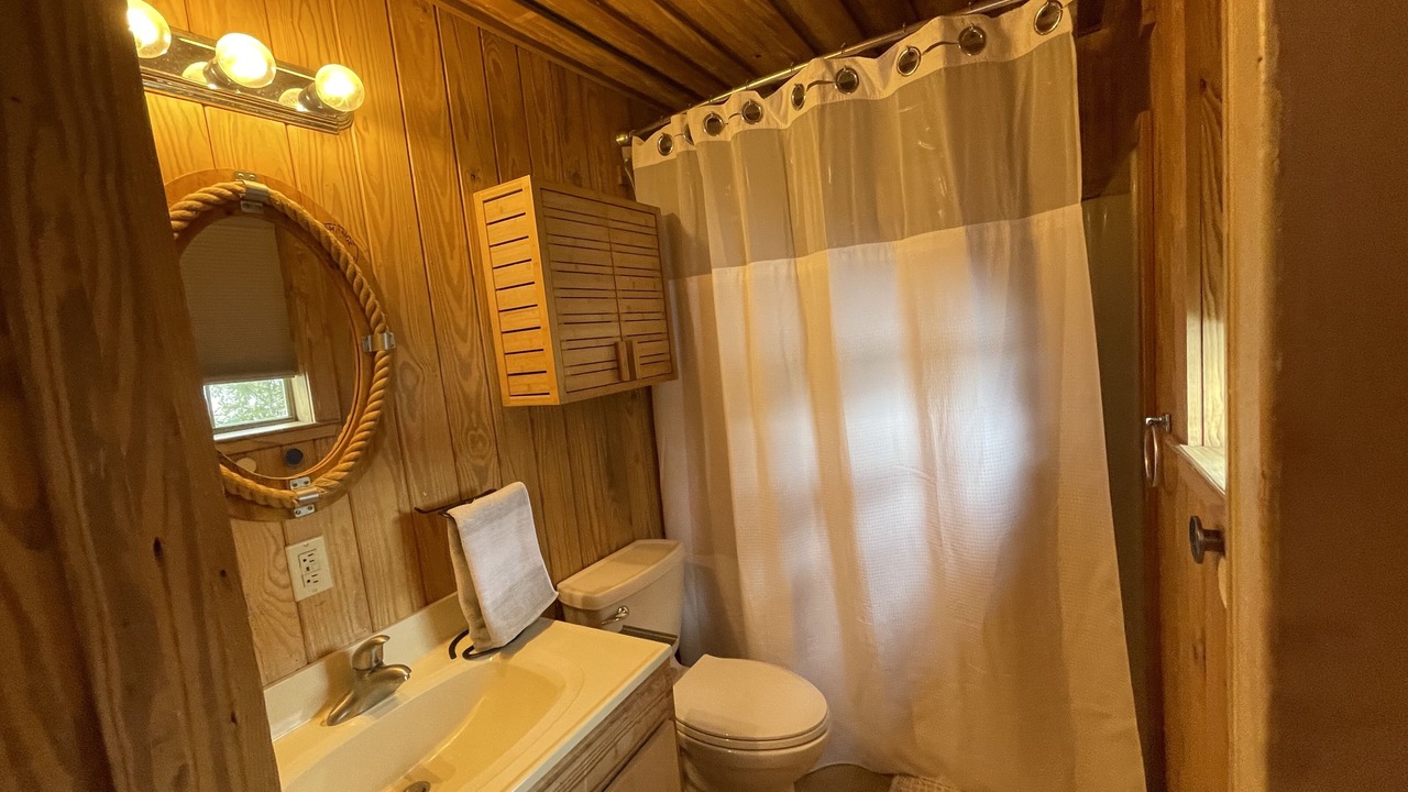 Photo of Bathroom in Oak Vale