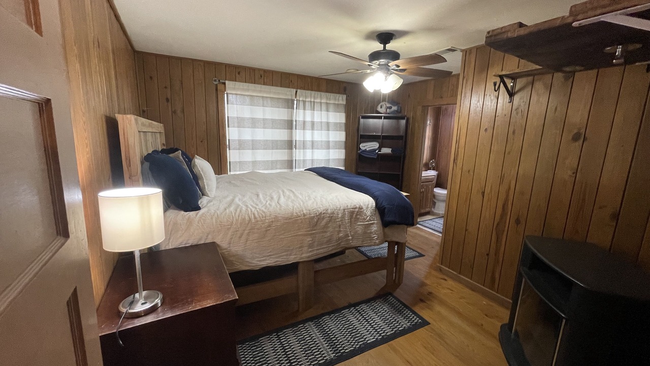 Photo of Bedroom in Oak Vale