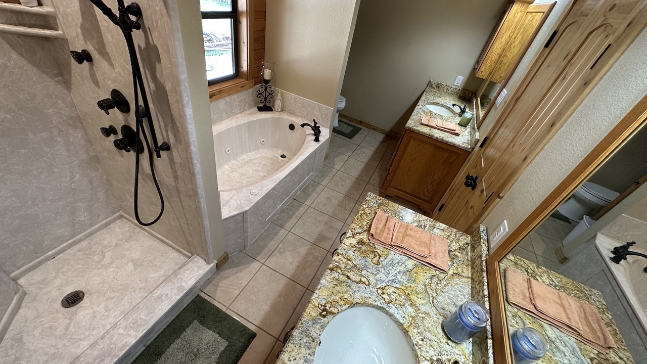 Photo of Bathroom in Cotton Gin