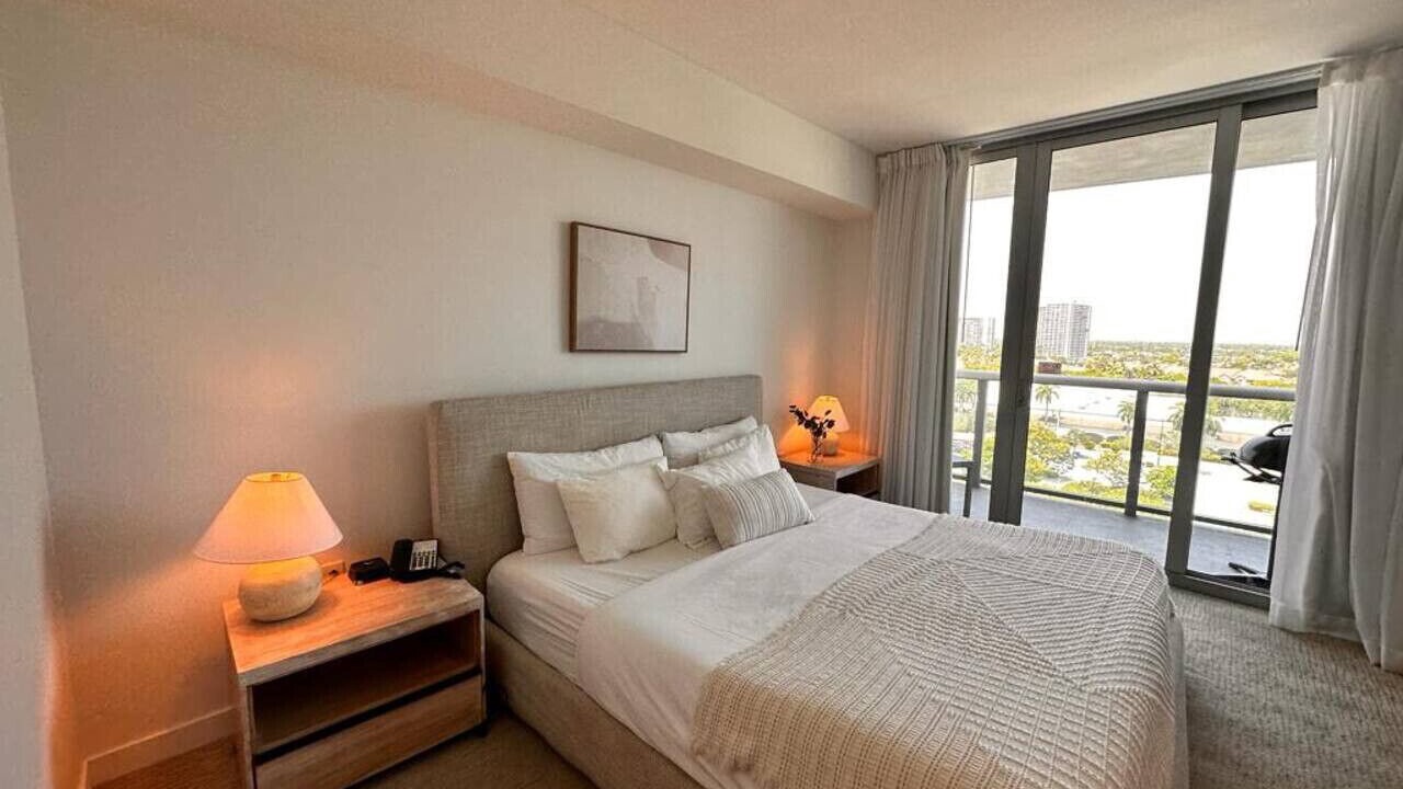Photo of Bedroom in Hallandale Beach