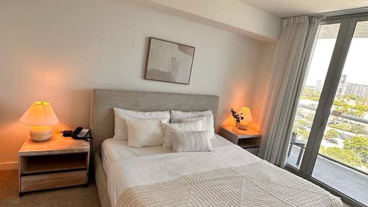 Photo of Bedroom in Hallandale Beach