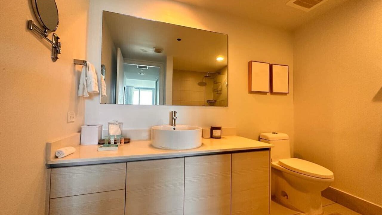Photo of Bathroom in Hallandale Beach
