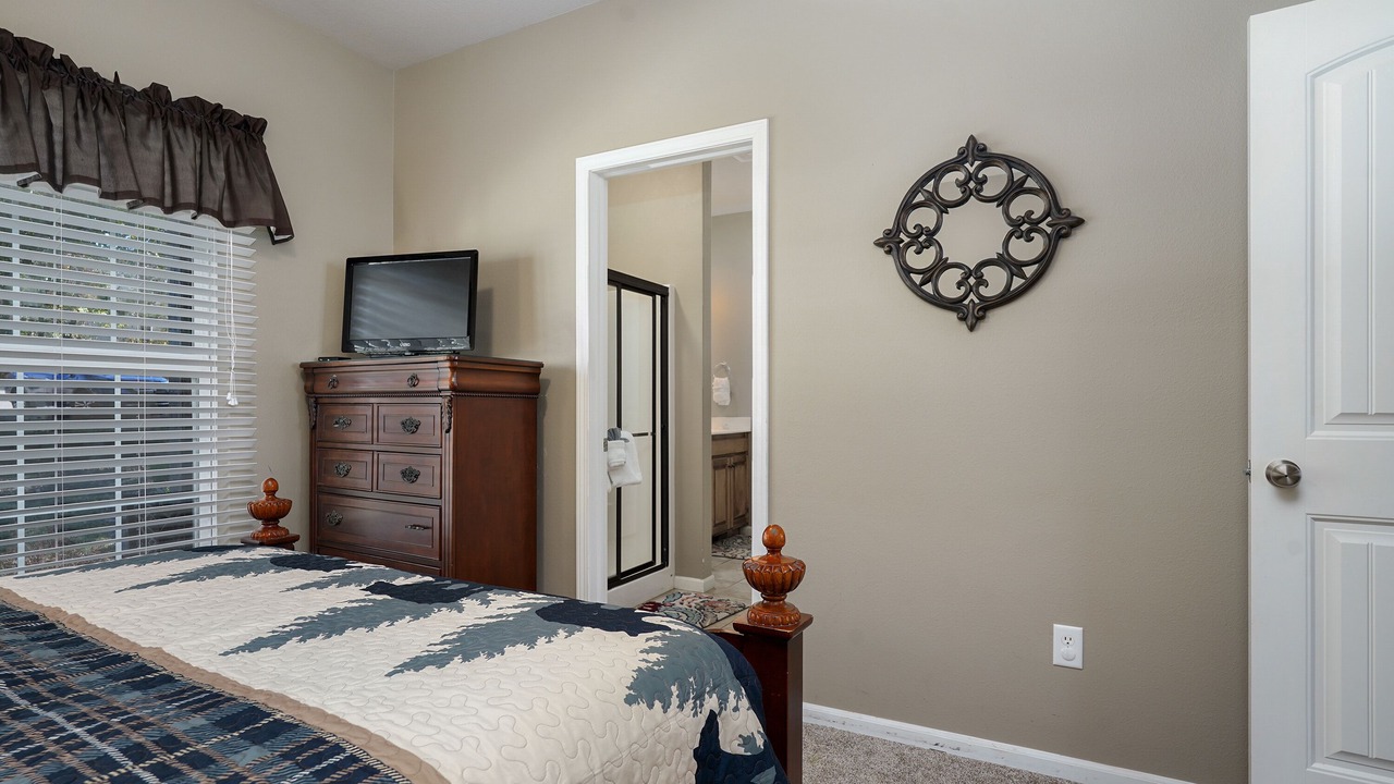 Photo of Bedroom in Hollister