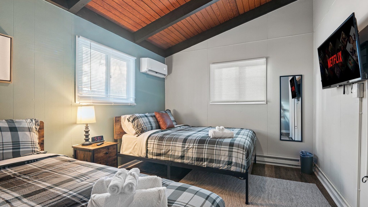 Photo of Bedroom in Lake Harmony Estates