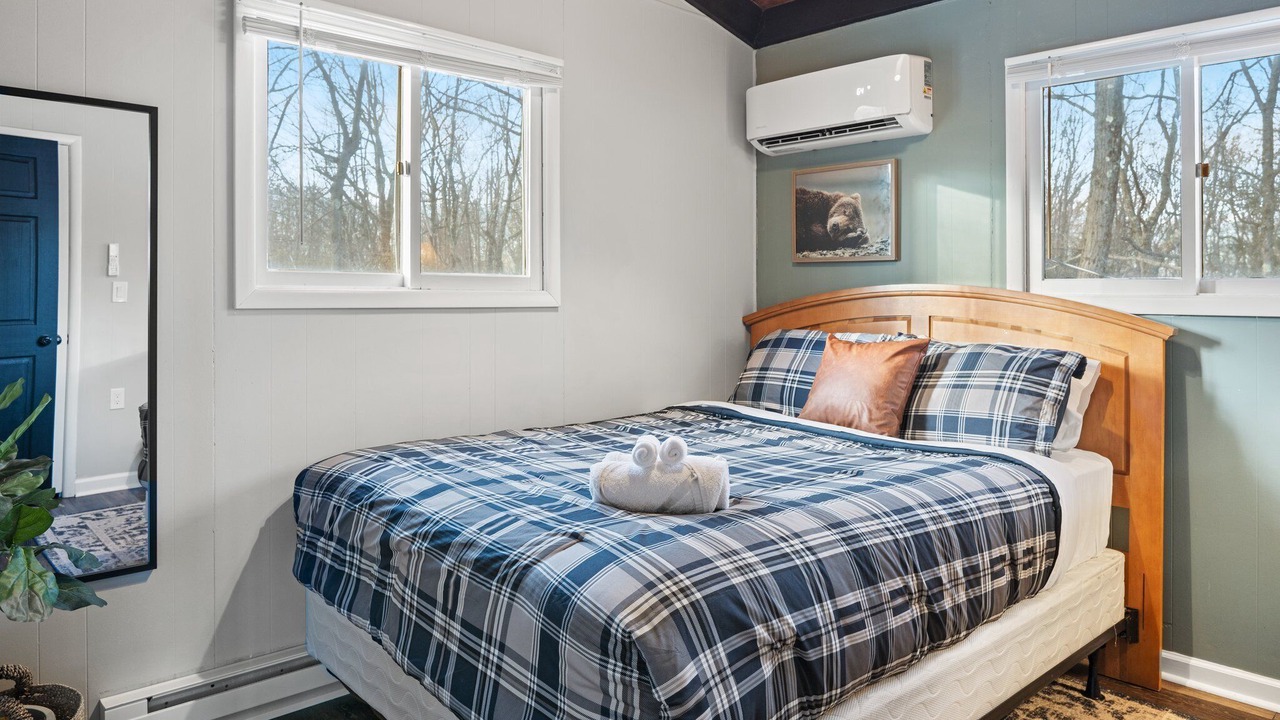 Photo of Bedroom in Lake Harmony Estates