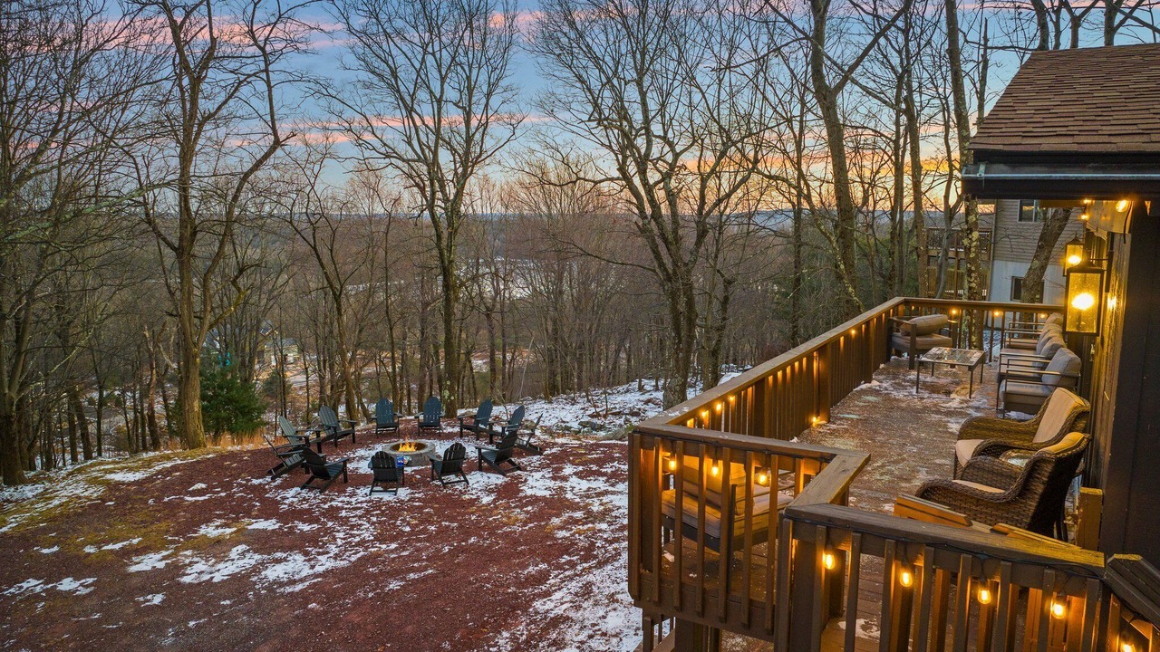Photo of Patio Balcony in Lake Harmony Estates