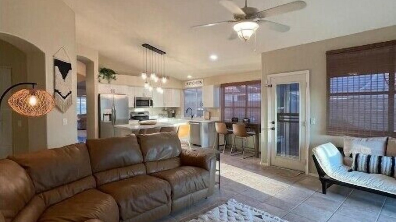 Photo of Livingroom in Arrowhead Ranch