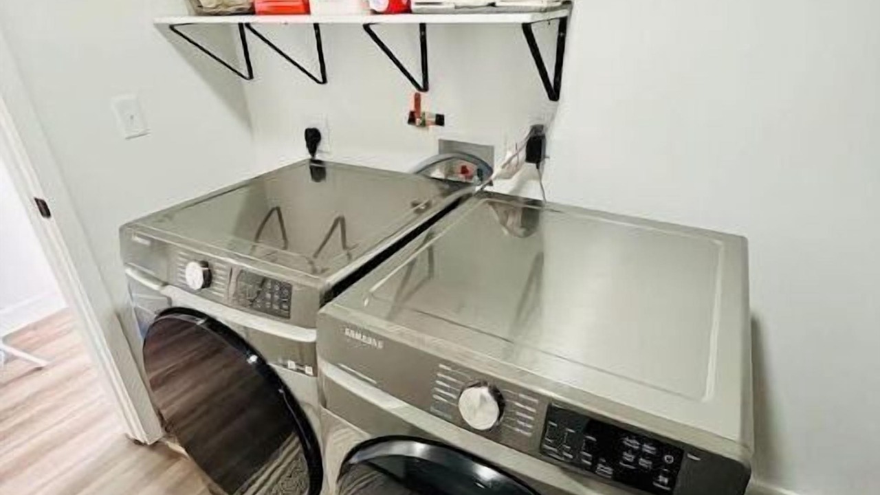 Photo of Others in Blackfoot