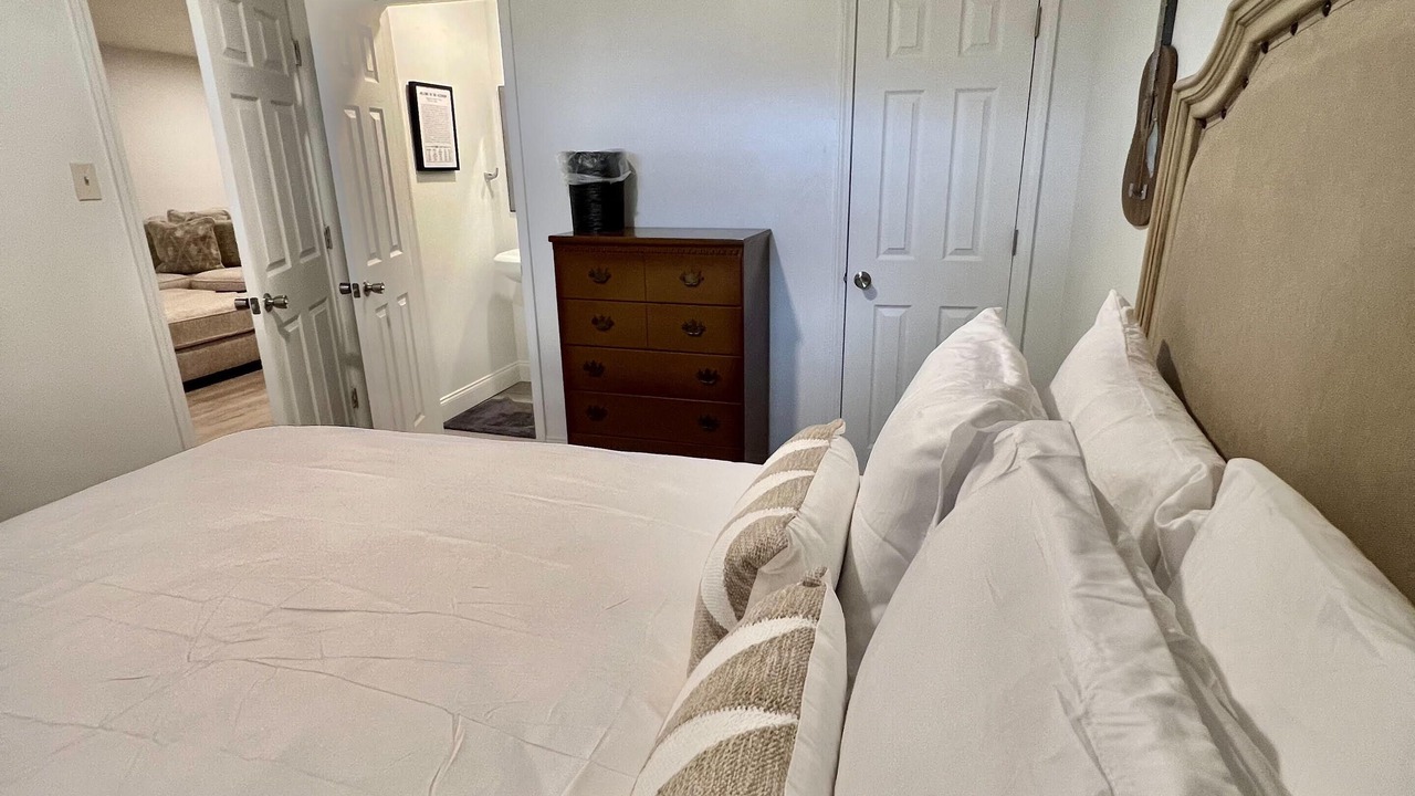 Photo of Bedroom in Shreveport