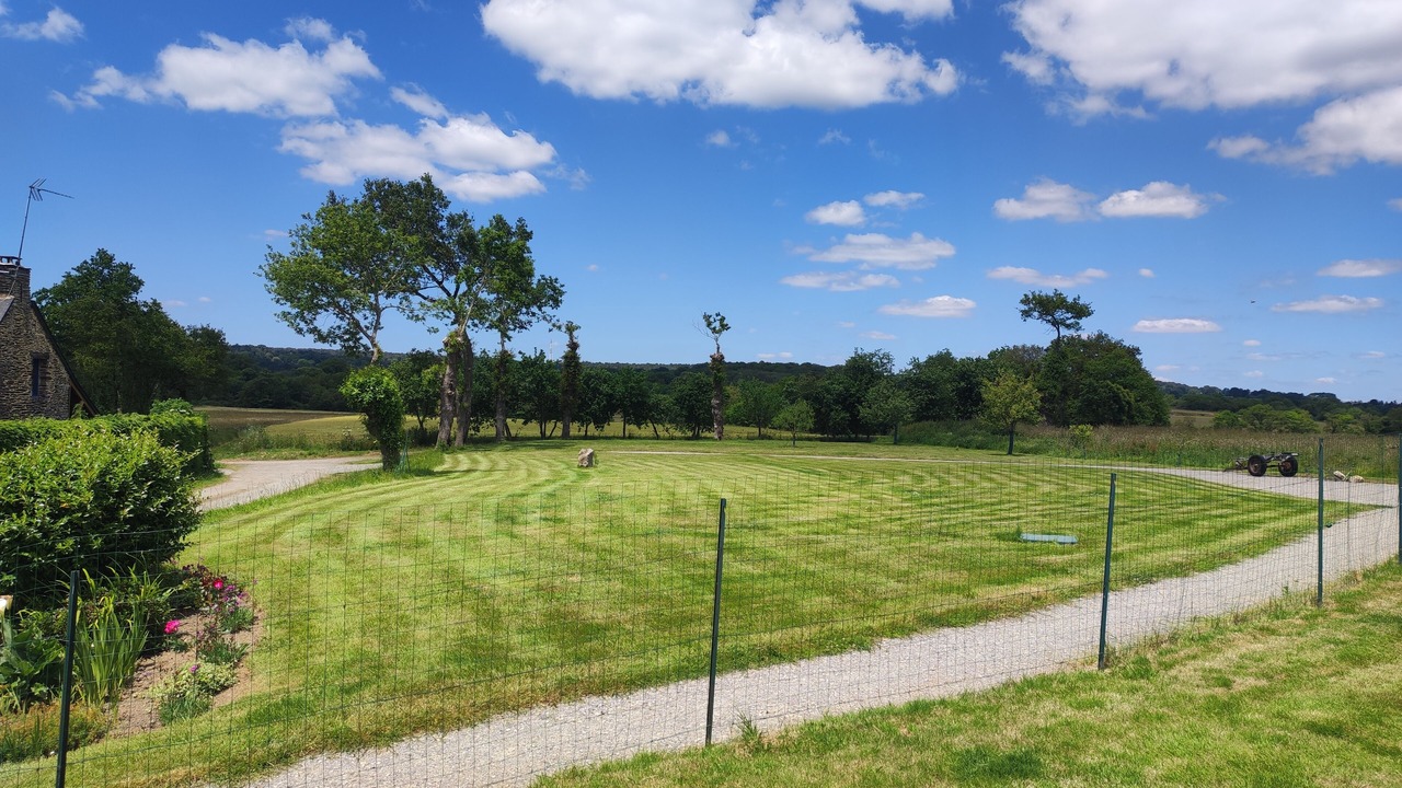 Photo of Outdoor in Guer
