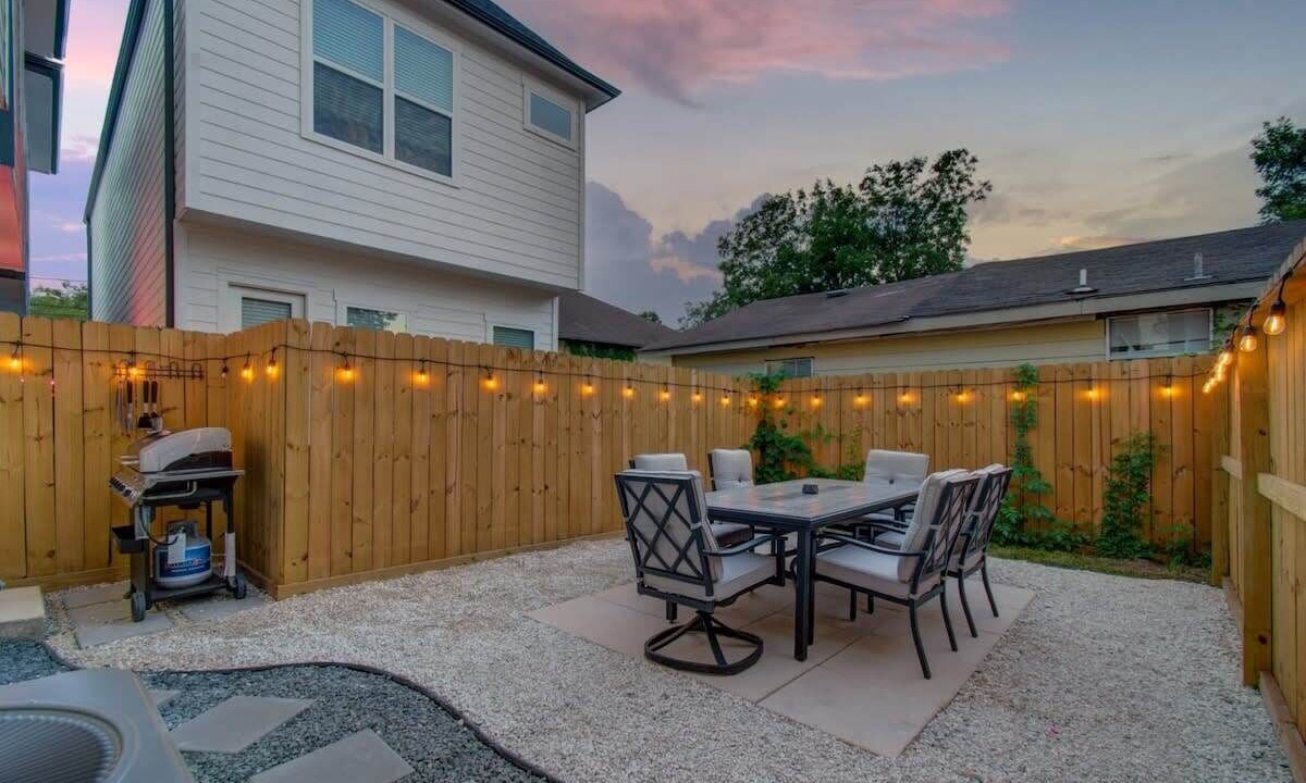 Photo of Outdoor in Northside