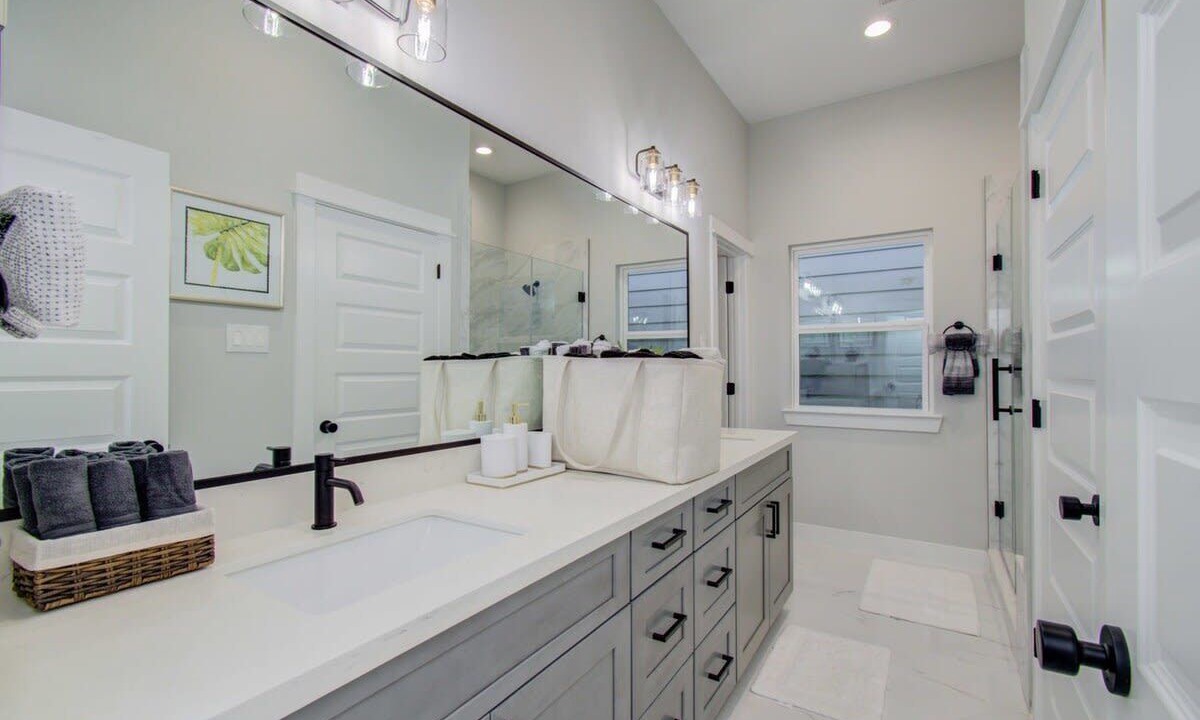 Photo of Bathroom in Northside