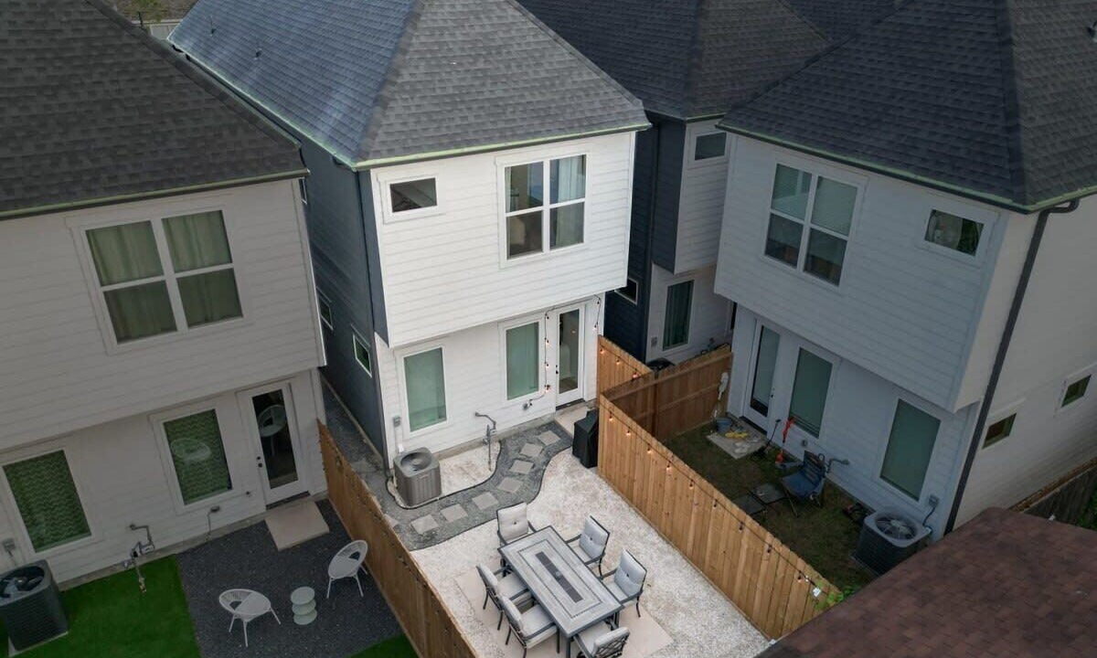 Photo of Outdoor in Northside