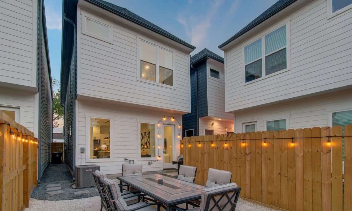 Photo of Outdoor in Northside