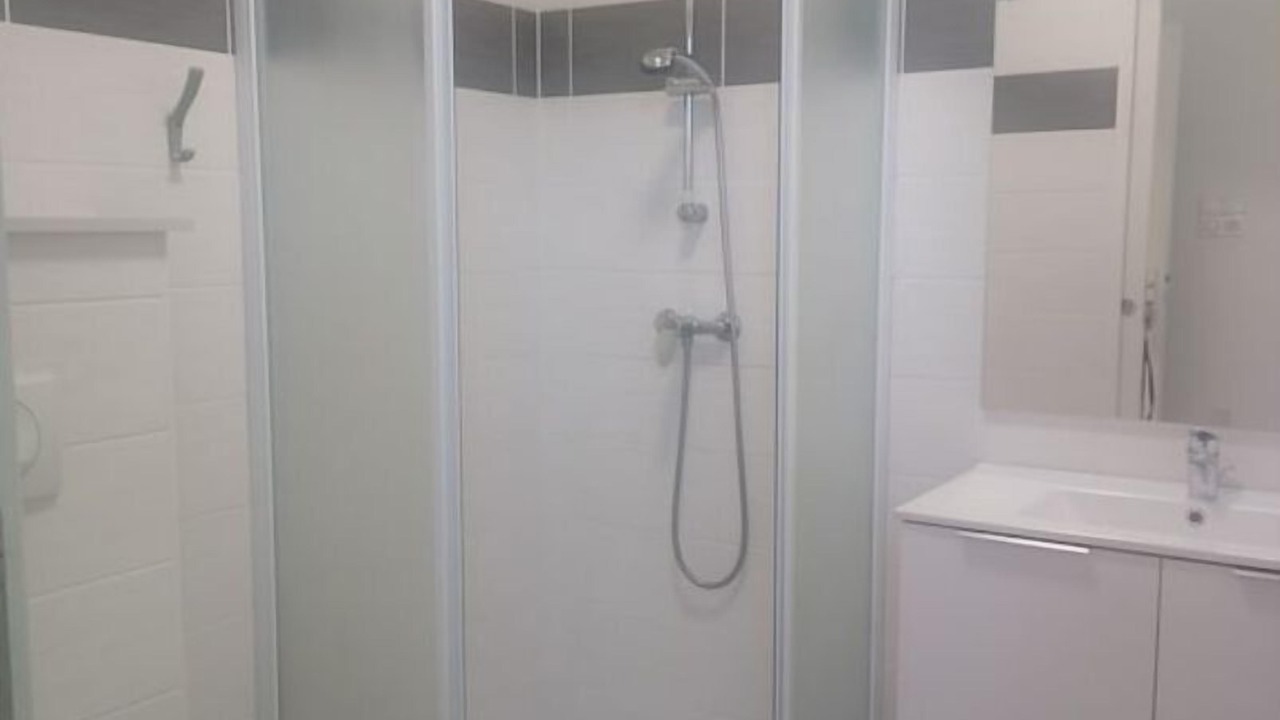Photo of Bathroom in Espeyrac
