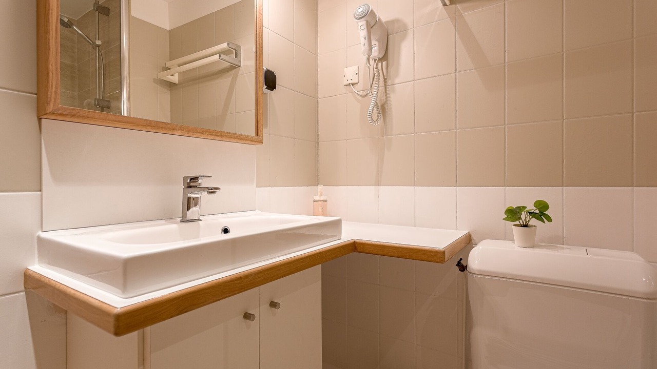 Photo of Bathroom in Ennezat