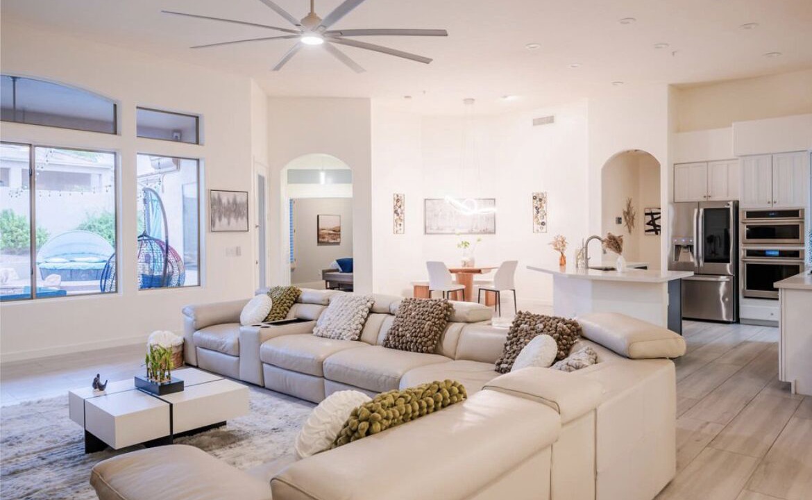 Photo of Livingroom in La Vista