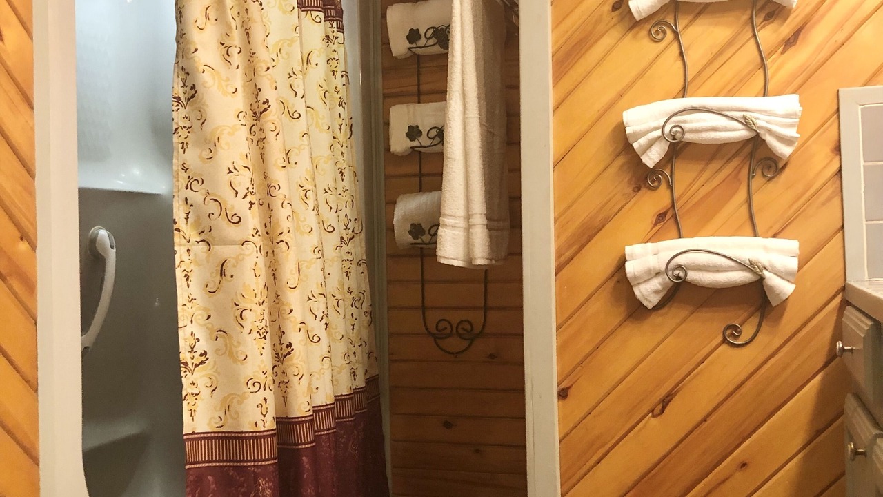Photo of Bathroom in Lufkin