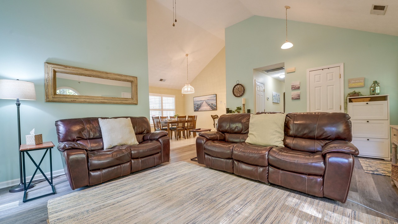 Photo of Livingroom in LaGrange