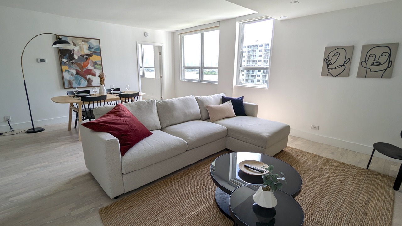 Photo of Livingroom in West Avenue