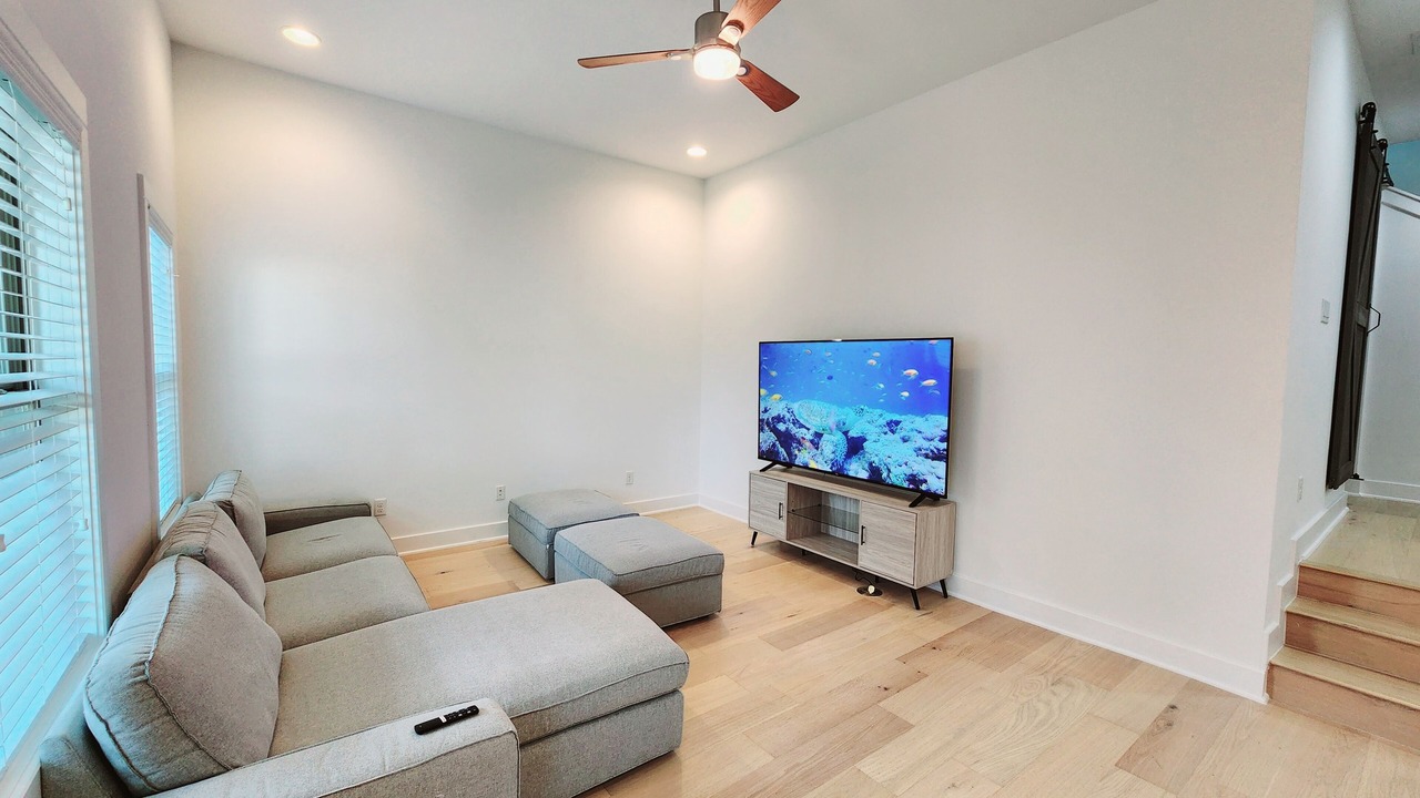 Photo of Livingroom in Chestnut