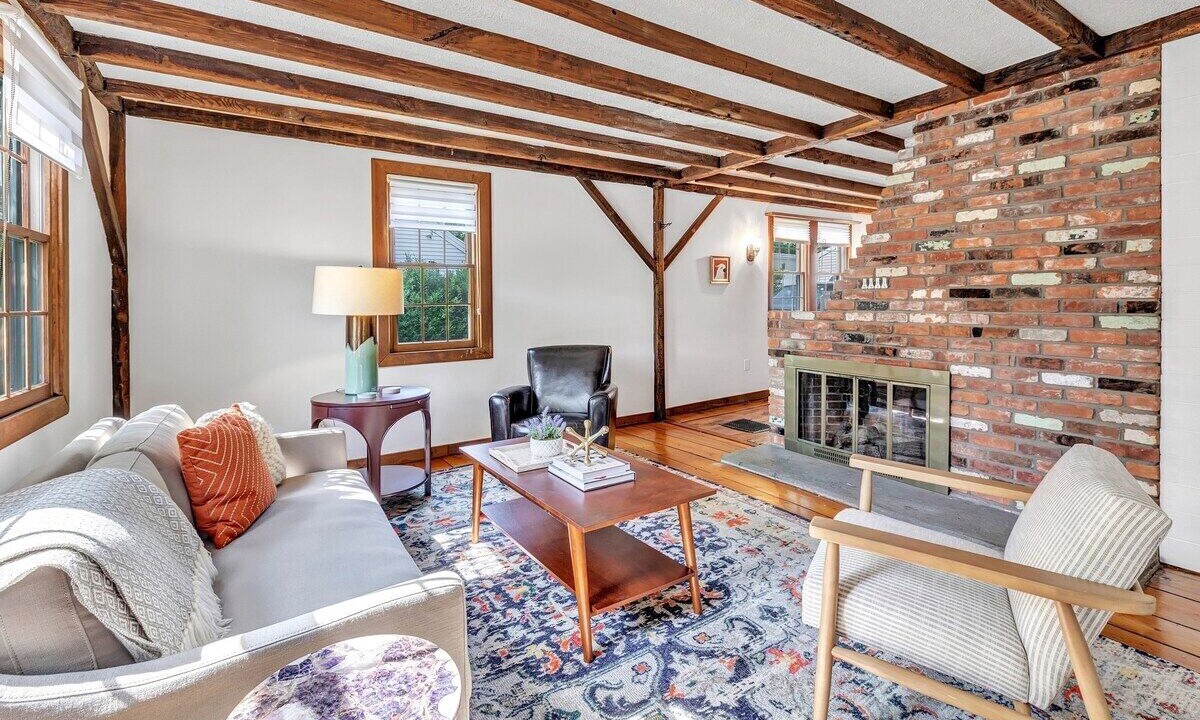 Photo of Livingroom in Milford