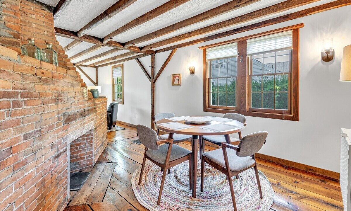 Photo of Livingroom in Milford