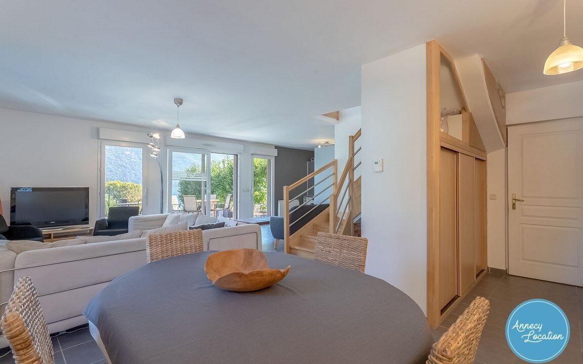 Photo of Others in Bredannaz