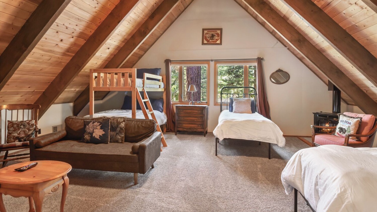 Photo of Bedroom in Carnelian Bay