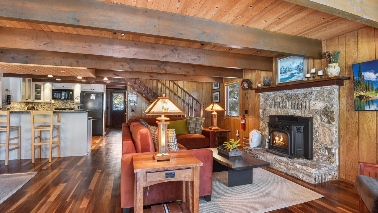 Photo of Livingroom in Carnelian Bay