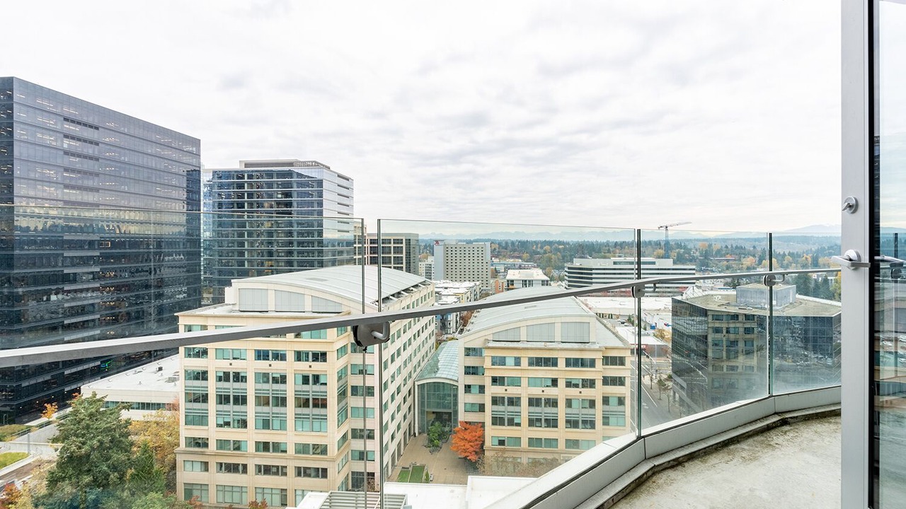 Photo of Patio Balcony in West Bellevue