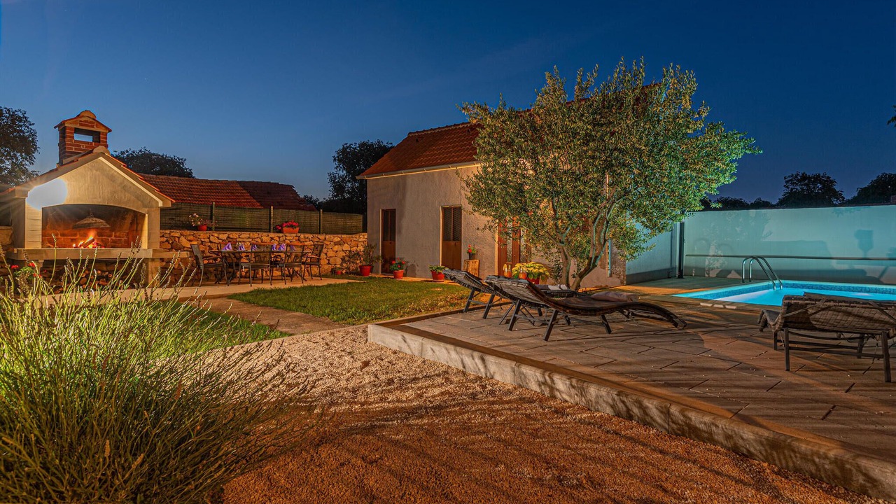 Photo of Outdoor in Drnis