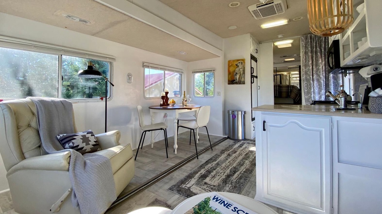 Photo of Livingroom in Talent