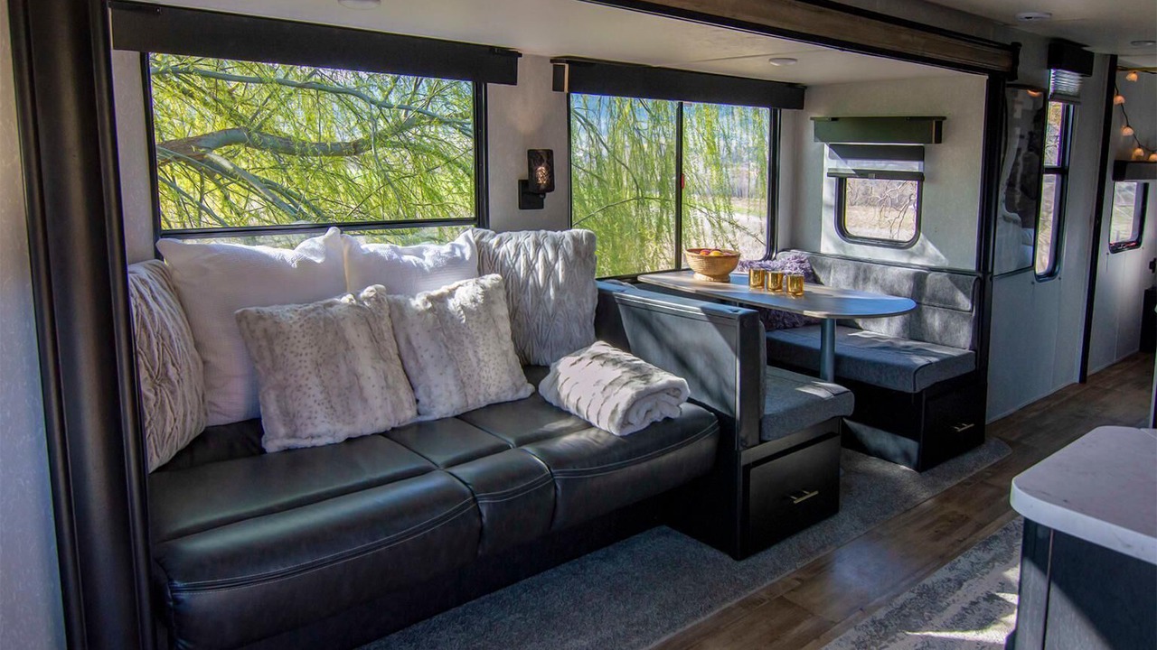 Photo of Livingroom in Talent