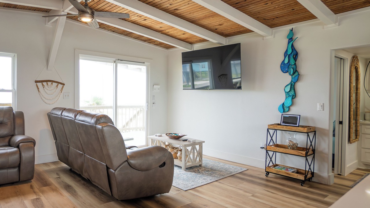 Photo of Livingroom in Cedar Lane