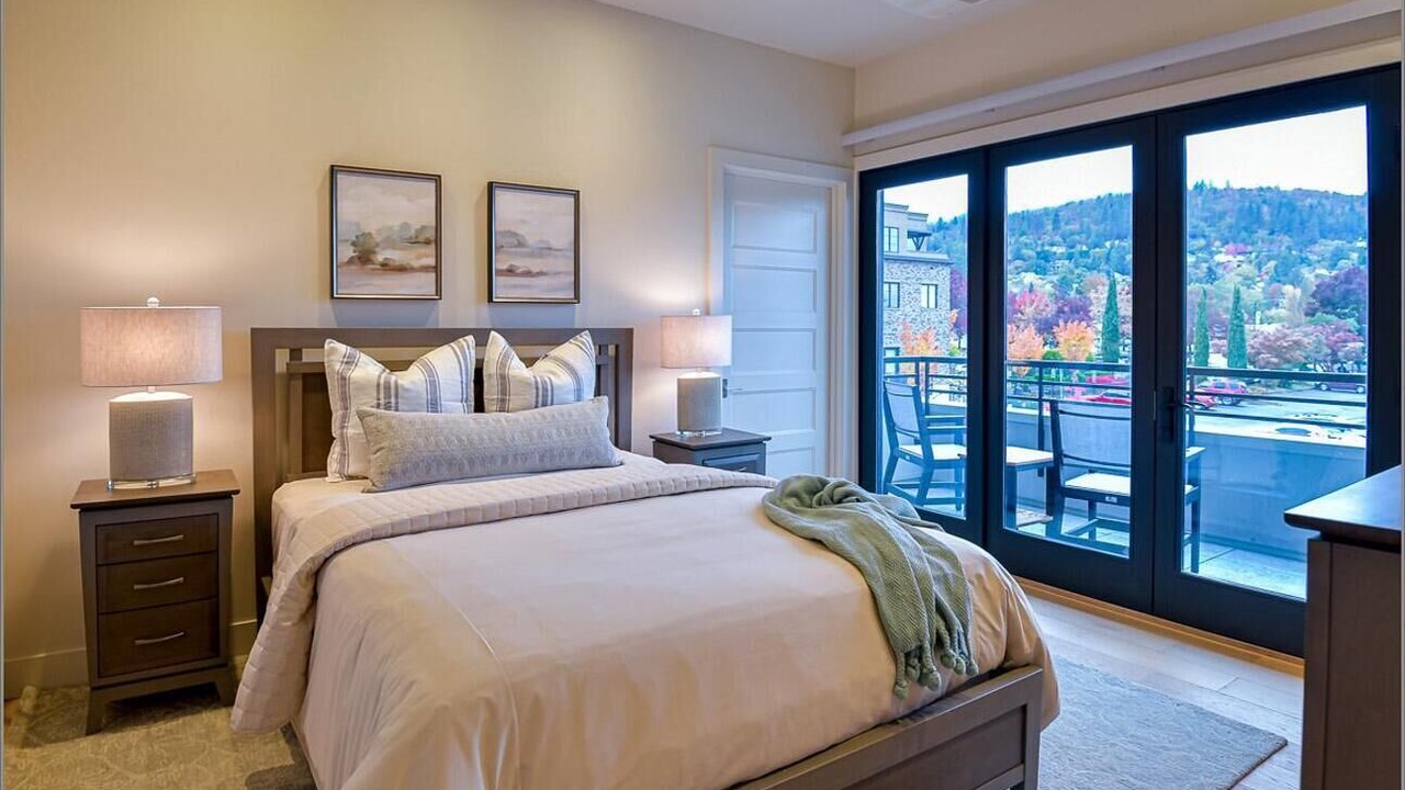 Photo of Bedroom in Historic Downtown District