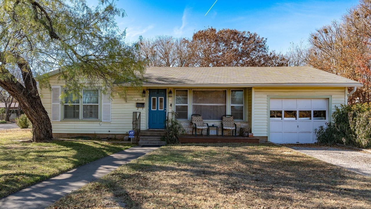 Photo of Outdoor in Over Place Area