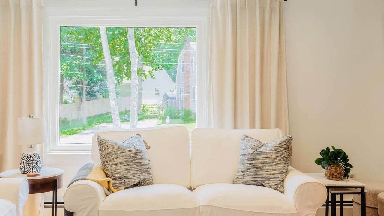 Photo of Livingroom in Yarmouth